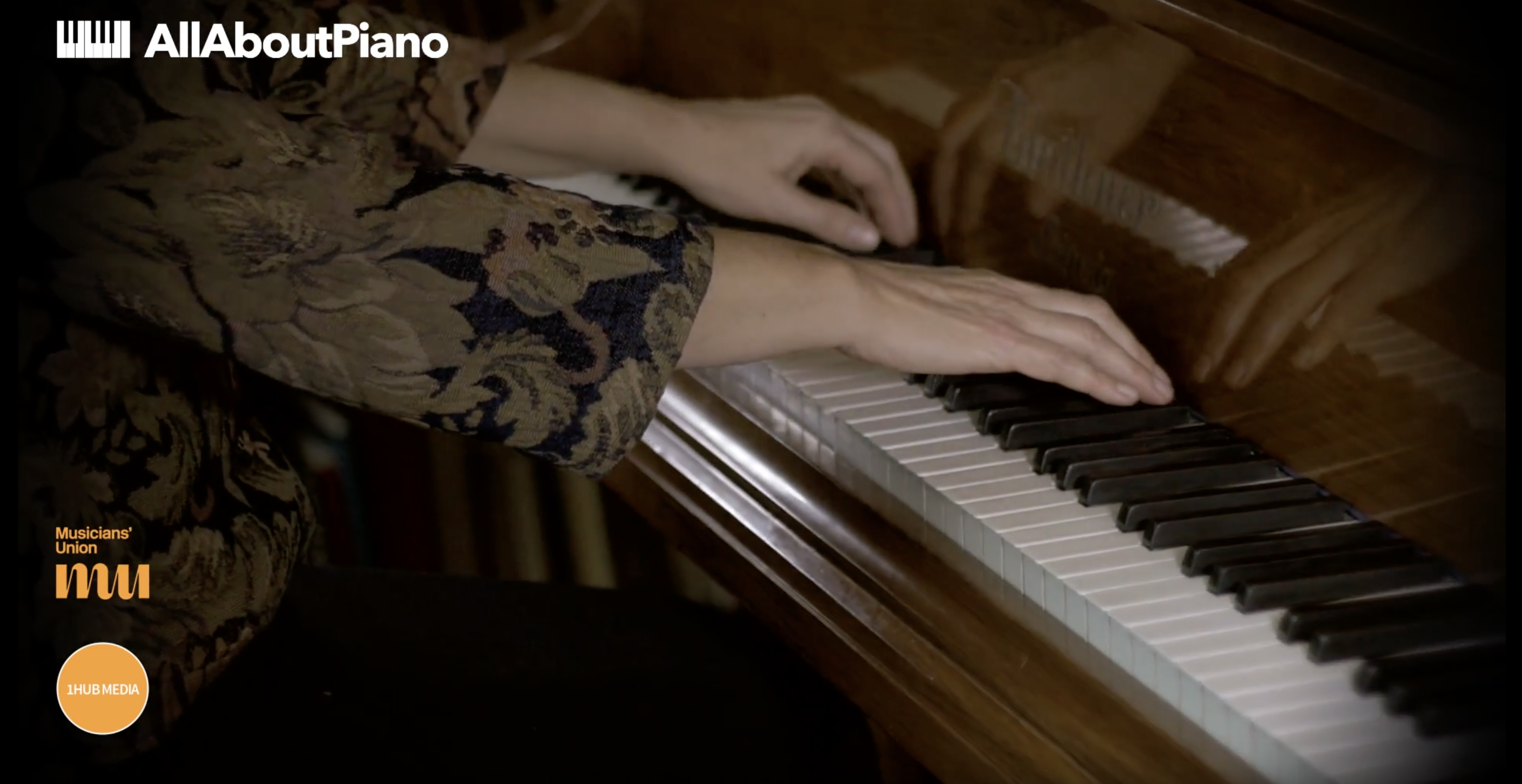 Penelope Roskell Tip 4: Relaxed elbows
